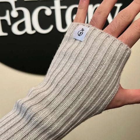 No-Itch Beanies & Fingerless Gloves